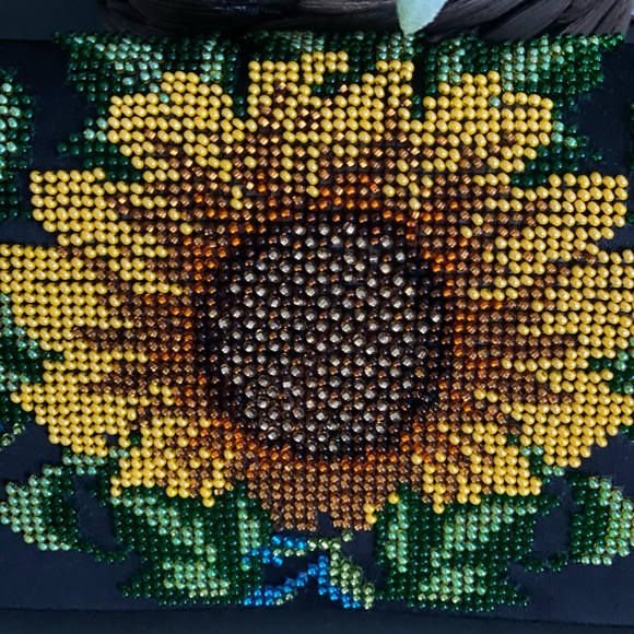 Black CLUTCH - Picture 3 of 3